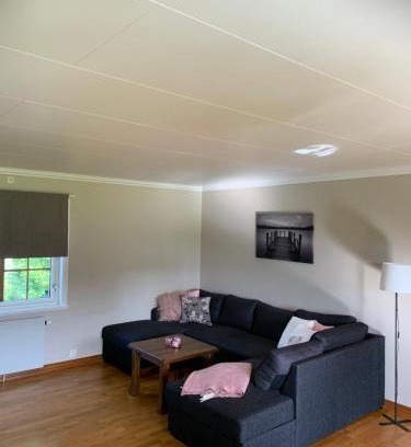 Lardal Municipality Apartamento | Leilighet på gård