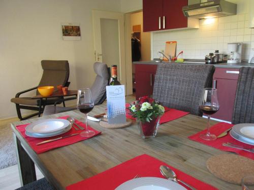 Wanheimerort Apartamento | Leisnig, Boltes Fewo DU-Wedau