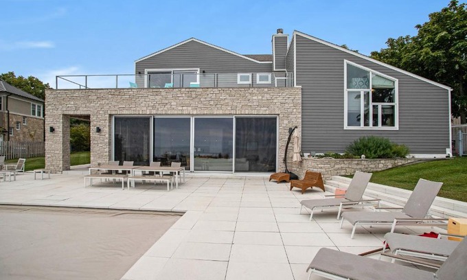 New Buffalo Casa | Leisure On The Lake