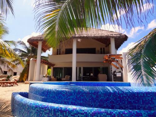 Chicxulub Puerto Casa | Lemnus Luxury villa walking distance to Chicxulub