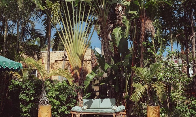 Palm Beach - West Palm Beach Cabaña | Lemon Loft: Palm Beach-style paradise, shared pool