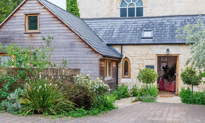 Painswick Cabaña | Lemon Tree Cottage - Luxury Cottages