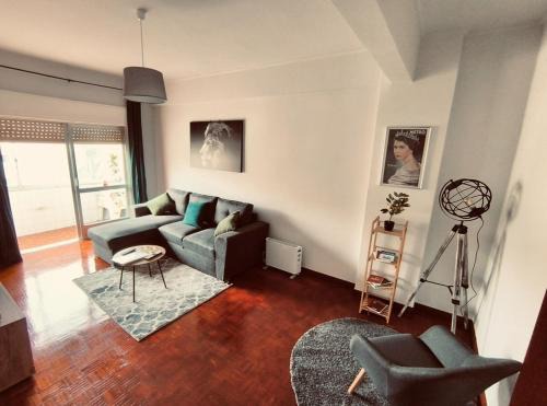 Guarda Apartamento | Lemon Tree House 2nd Floor - NO LIFT - Stairway 2 Andar sem elevador