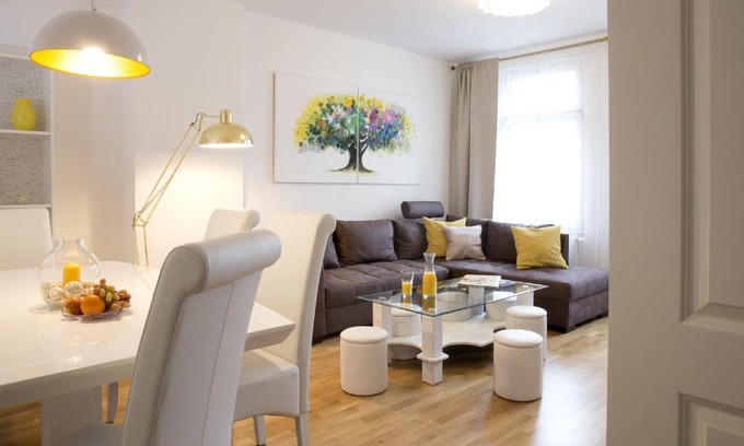 Zentrum-Nord Apartamento | Leon Suite Apartments