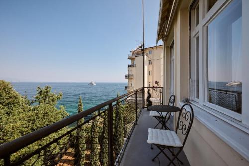 Opatija Apartamento | Leona Authentic Beachfront Villa 2BR APT