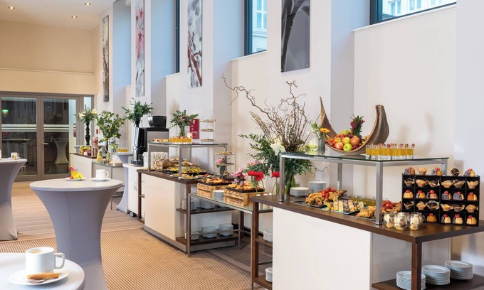 Friedrichshain Hotel | Leonardo Royal Hotel Berlin Alexanderplatz