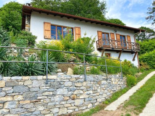 Trarego Viggiona Casa | LeonardosHome RockStairs