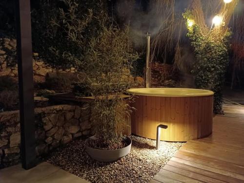 Saint-Zacharie Apartamento | Les Bains de St Clair - Chambre Bain Nordique Spa
