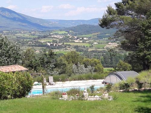 Saint-Saturnin-les-Apt Cama Y Desayuno | Les Cerises