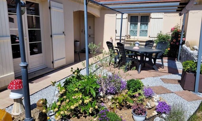 Michery Casa | LES CHENEVIERES