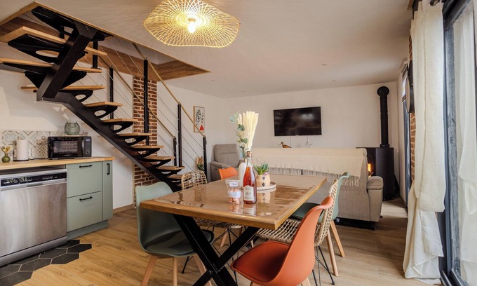 Grand-Laviers Casa | Les cigognes, lodging near baie de somme, 4 persons jacuzzi on terrace.