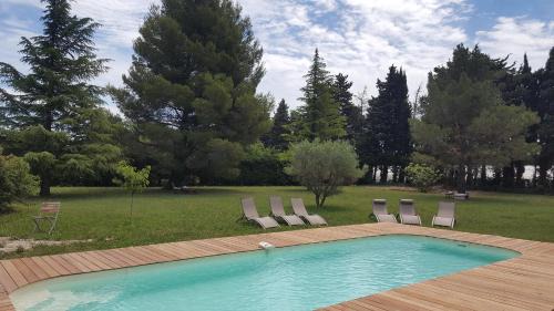 Maillane Casa | LES CYPRES