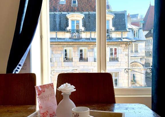 Besancon Old Town Apartamento | Les Fabuleux appartements du Coeur de ville - Place Victor Hugo