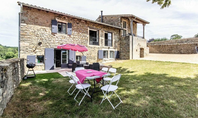 Berze-le-Chatel Casa | Les Fermes des Thinons