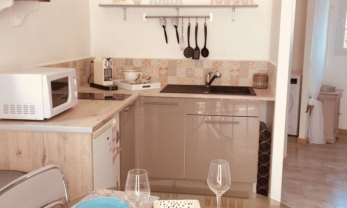 Chateauneuf-Val-Saint-Donat Casa | Les Papillons, apartamento / casa, ¡un verdadero capullo para dos amantes!