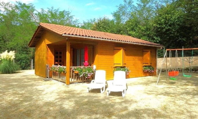 Auriac-du-Perigord Chalet De Esquí | Les Gîtes des Hauts de Vialot Piscine Couverte Chauffée