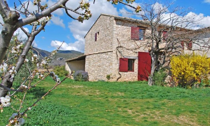 Saint-Saturnin-les-Apt Casa | Les Geais by Interhome