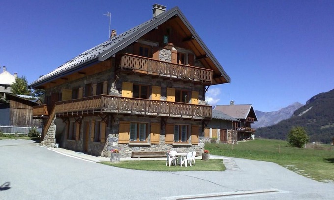 Albiez-le-Vieux Casa | LES GENTIANES - ALBIEZ MONTROND