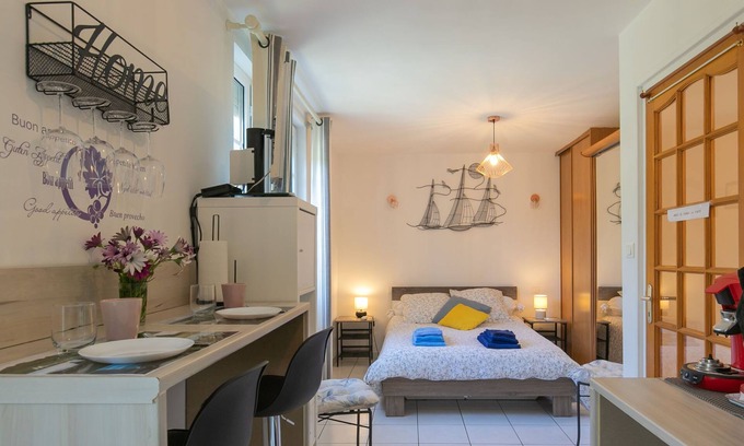 Kerlouan Apartamento | Les Hortensias by Interhome