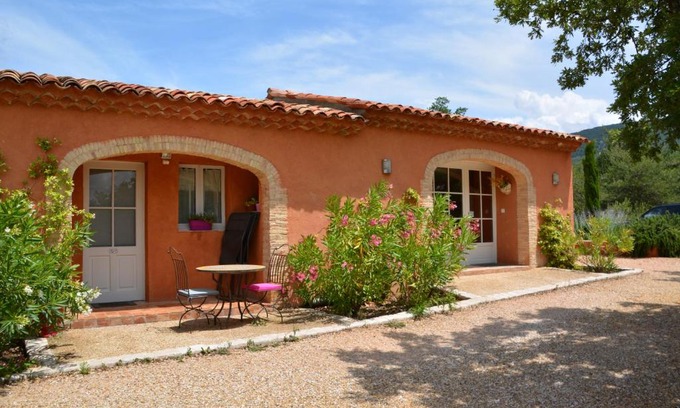 Les Salles-sur-Verdon Cama Y Desayuno | Les Jardins de l'Ermitage