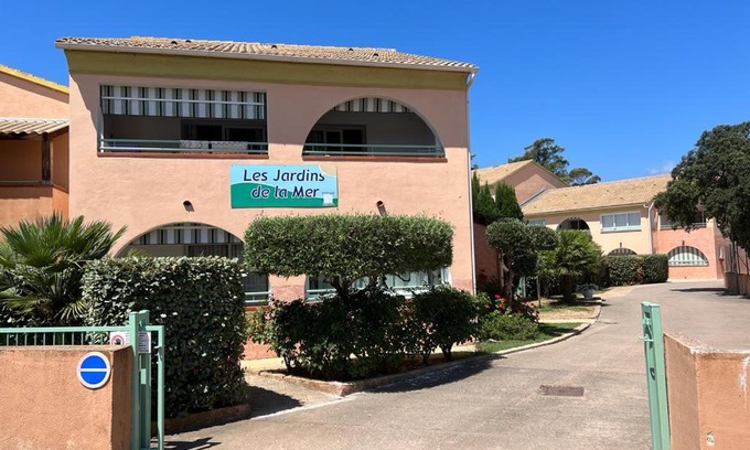 Bravone Apartamento | Les jardins de la mer