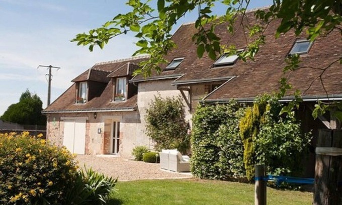 Dame-Marie-les-Bois Casa | Les Jarrières