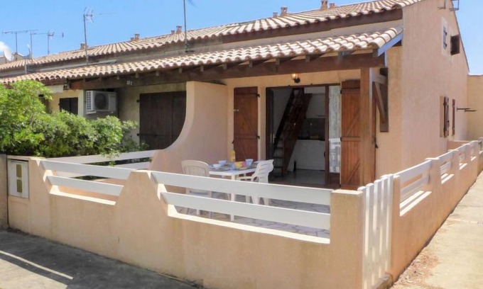 Les Ayguades Casa | Les Maisons du Rivage Bleu by Interhome