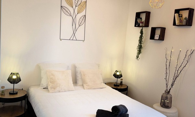 Troyes Apartamento | Les Marots - Wifi - Balcony - close to downtown