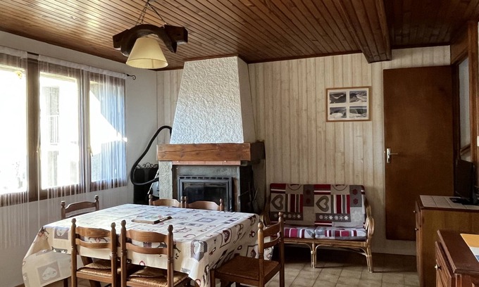 Saint-Pierre-dels-Forcats Casa | Les narcisses: Semi-detached house 2 bedrooms 5/7beds