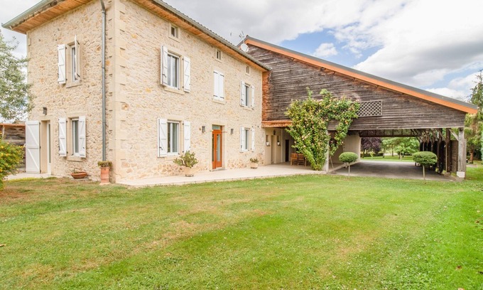 Montsaunes Casa | Les Navarrines - Belle maison avec jardin