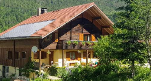 Les Villards-sur-Thones Apartamento | Les Picaillons - Le gîte