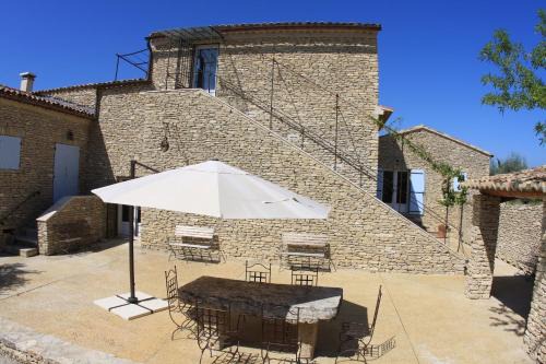 Gordes Villa | Les Pres de Gordes