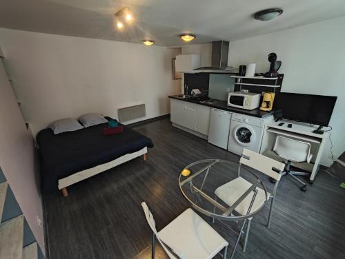 Besancon Old Town Apartamento | Les Ronchaux Studio Hyper Centre WiFi