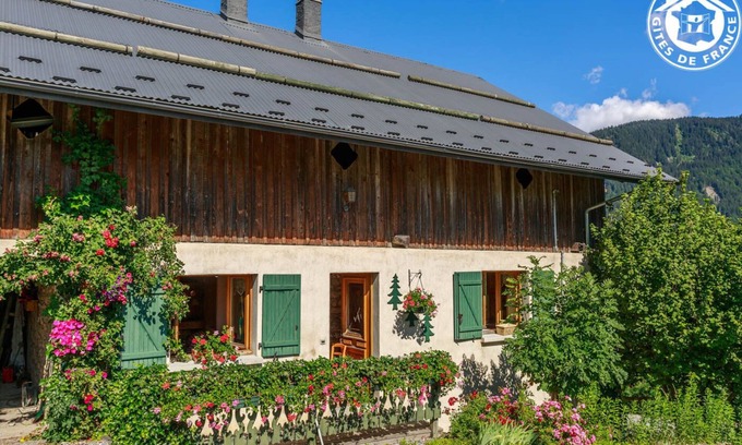 Le Cornix Casa | LES SAPINS - UGINE - Gîte