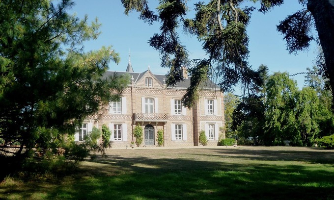 Verneuil-sur-Avre Cama Y Desayuno | Les Tuileries du Buisson