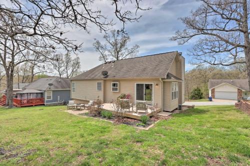 Osage Beach Casa | Less Than 1 Mi to Marina Family-Friendly Osage Beach Home