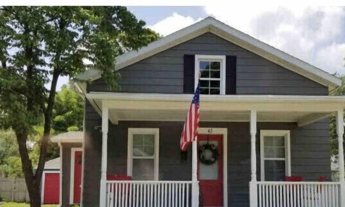 Hunt Casa | Letchworth State ParkThe Red door Escape! Adventure awaits!