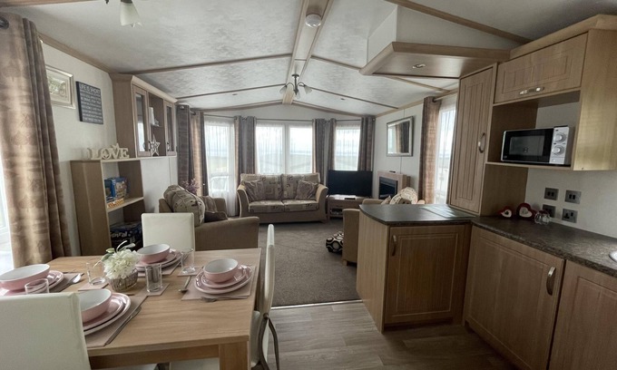 Leven Cabina | Letham Feus Caravan Park ,leven, Fife, Scotland