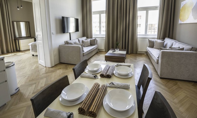 Prague 7 Hotel | Letna Garden Suites