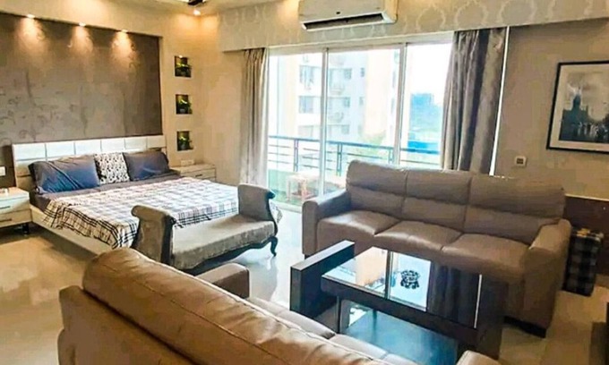 New Town Apartamento | LetsVacay Apts- Get together Parties, Entire Studio Apartment near Airport