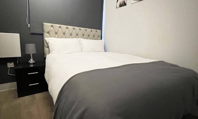 Stonebridge Casa | Letzi private en-suite Room, Near Wembley stadium