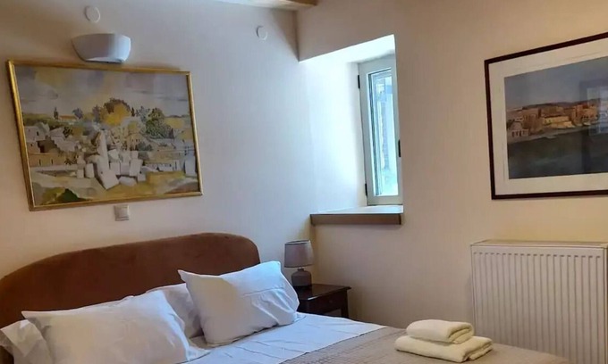Zarouhla Apartamento | LevanderAroania suites