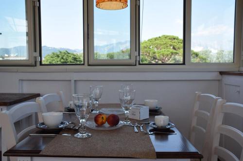 Marina di Carrara Cama Y Desayuno | Levante
