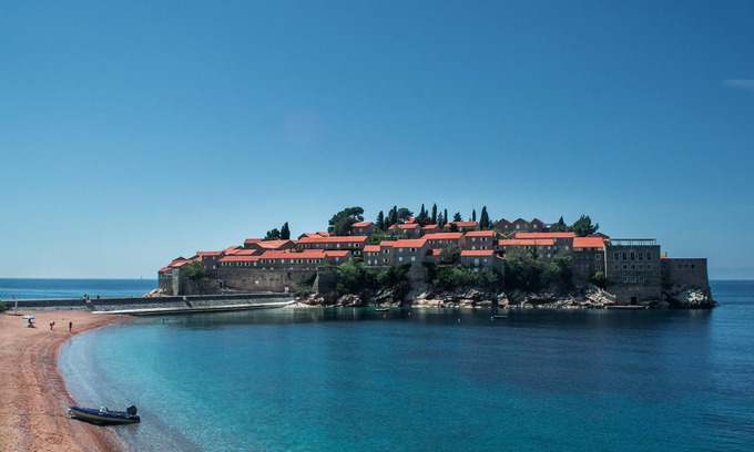 Sveti Stefan Hotel | Levantin Inn