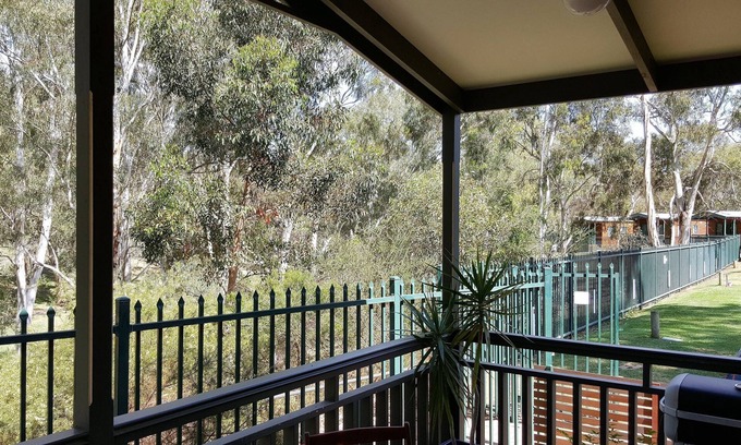 Vale Park Otro | Levi Adelaide Holiday Park