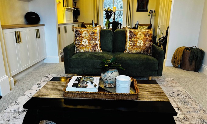 Bathurst Casa | Lexden on Brilliant St Bathurst