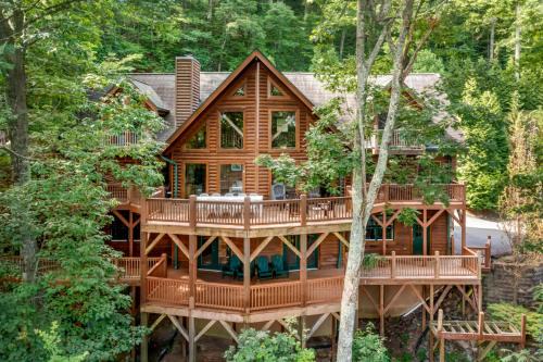Asheville Casa | Leyland by AvantStay Cabin Mansion w Views