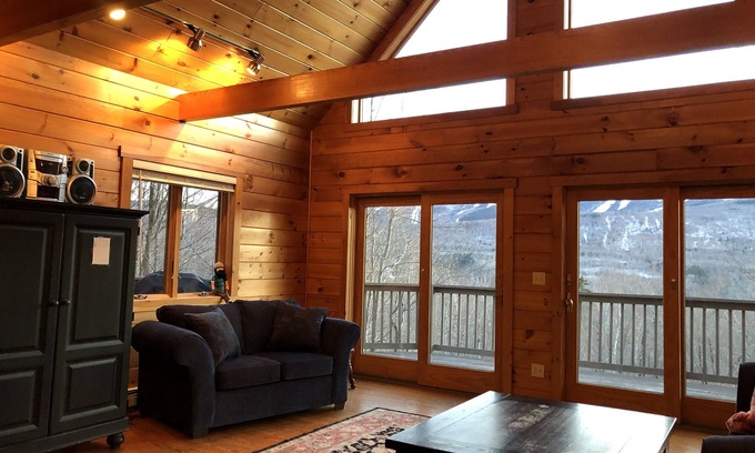 Sunday River Area Casa | Lg Cabin w / ski Mtn vistas; Ideal para familias para disfrutar de las cuatro estaciones.