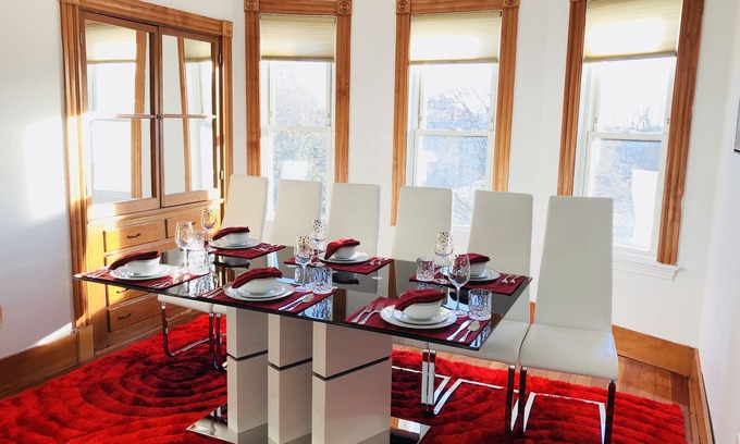 Dorchester Condominio | Boston Luxury Suites / 1
