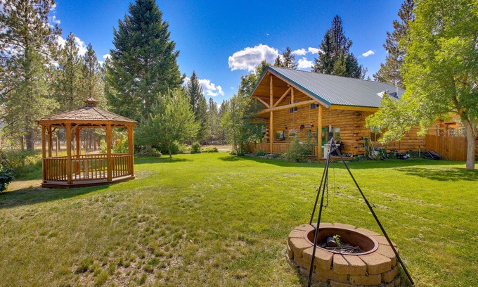 Libby Casa | Libby Home w/ Mountain Views: Gazebo & Fire Pit!